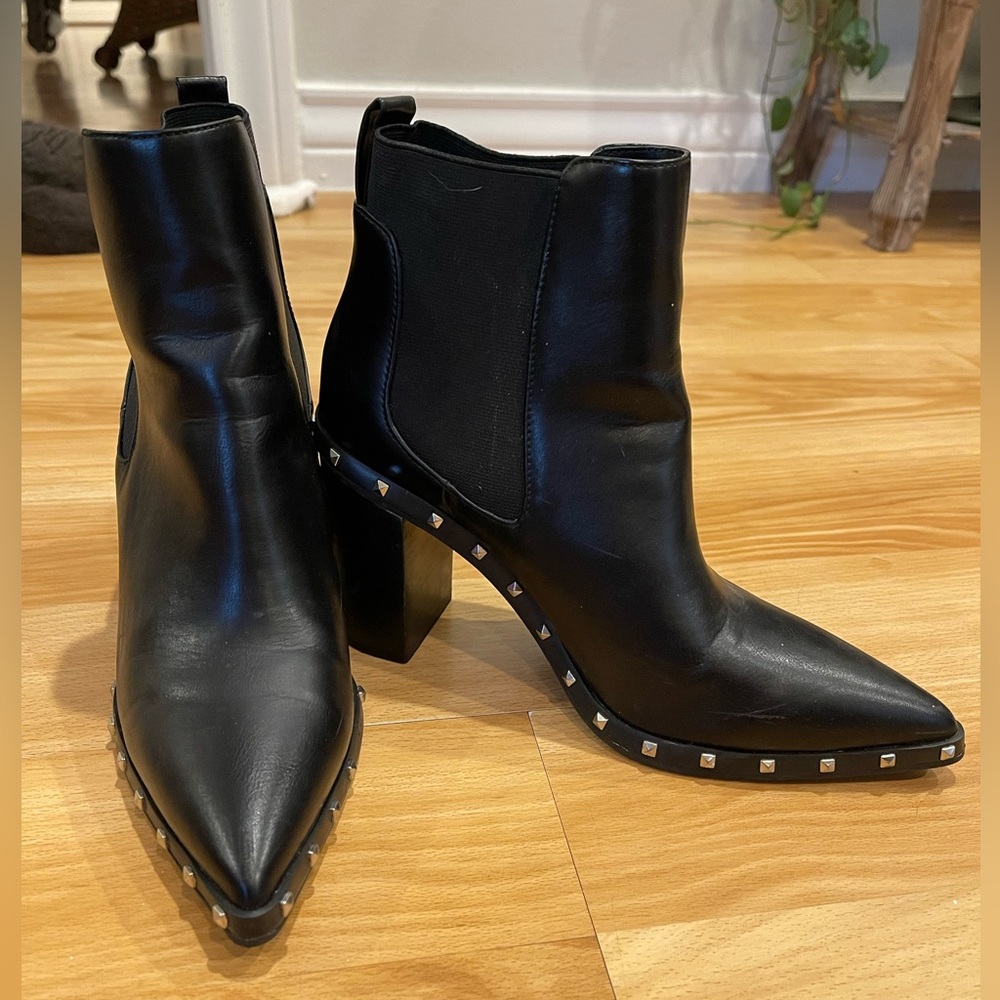 Black Pointed Toe Booties